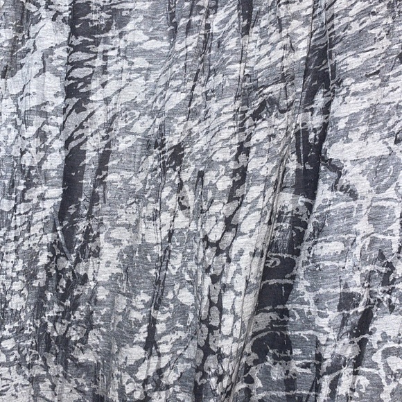 •COLDWATER CREEK•GRAY ABSTRACT PLEATED&SCOOPNECK TANK TOP BLOUSE SIZE MED(8-10) - Picture 5 of 7